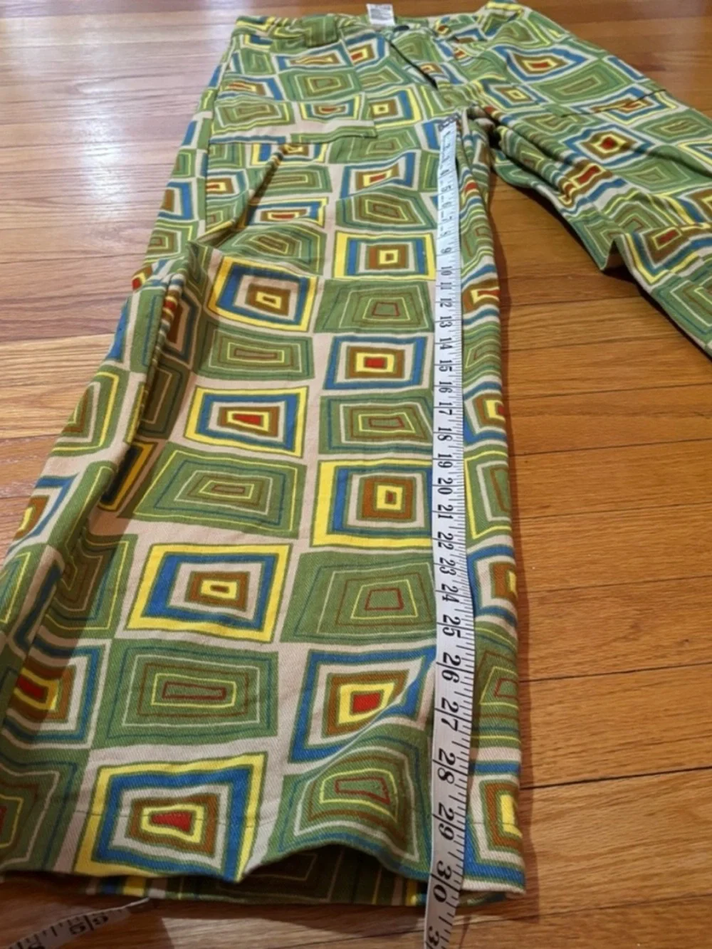 Lucy & Yak Geometric Green Square Print Pants - Picture 6 of 7